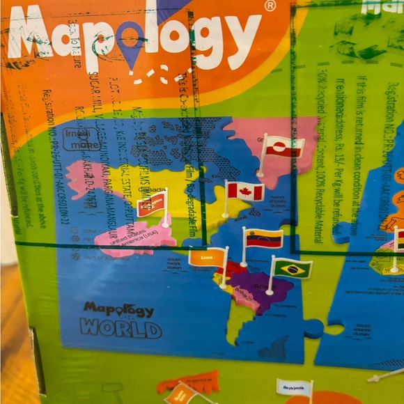 NWT Mapology World Map Puzzle with Countries, Flags and Capitals - Picture 6 of 14